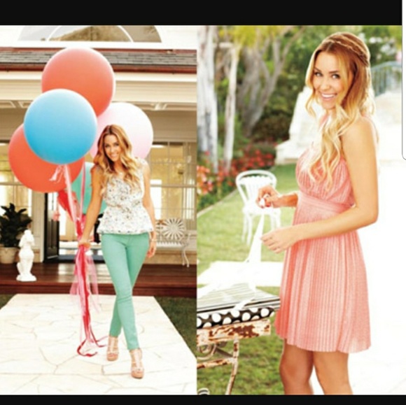 LC Lauren Conrad Tops - LC Lauren Conrad Bird Pleated Peplum Top